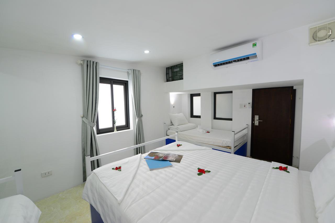 Pillow Backpacker Hostel (Adults Only) Hanoi Esterno foto