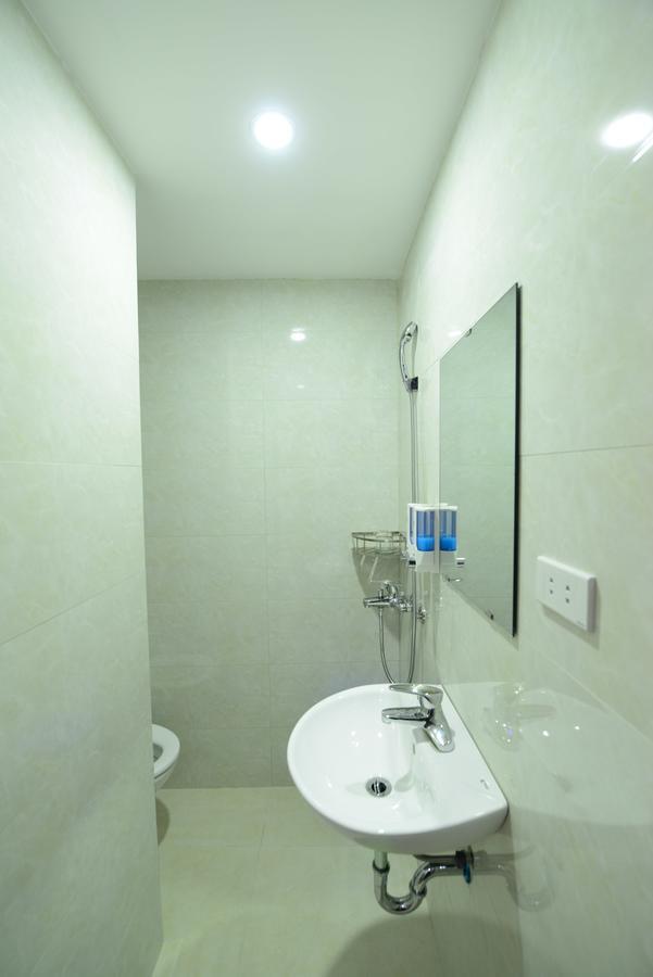 Pillow Backpacker Hostel (Adults Only) Hanoi Esterno foto