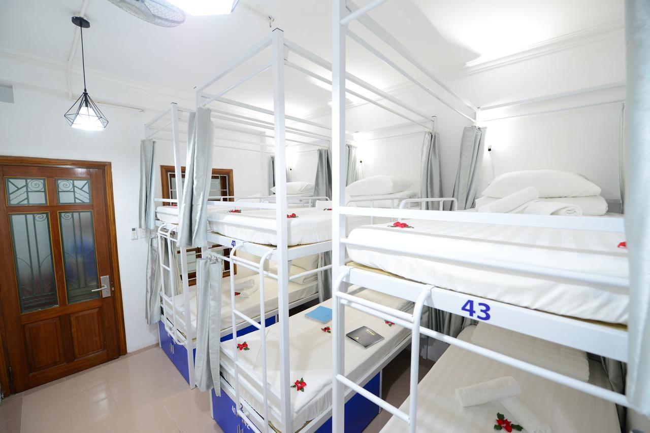 Pillow Backpacker Hostel (Adults Only) Hanoi Esterno foto