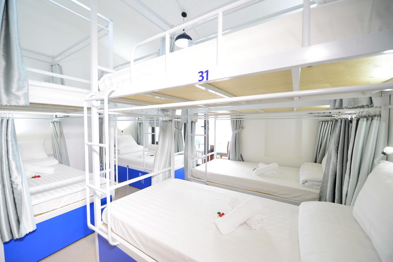 Pillow Backpacker Hostel (Adults Only) Hanoi Esterno foto