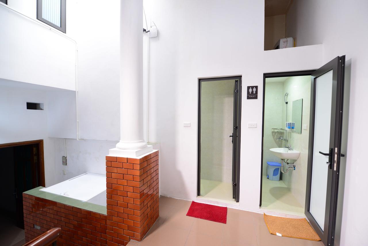 Pillow Backpacker Hostel (Adults Only) Hanoi Esterno foto